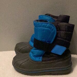 Children’s Place Black and Blue Snow Boots